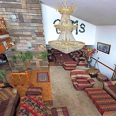 Elitza Pamporovo